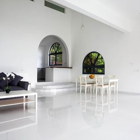 Paradise Heights Luxury Apartments & Villa Beau Vallon  Exterior photo