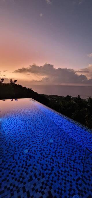 Paradise Heights Luxury Apartments & Villa Beau Vallon  Exterior photo